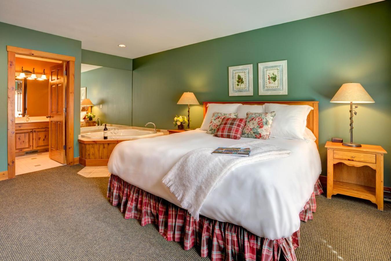 The Highlands At Harbor Springs 호텔 객실 사진